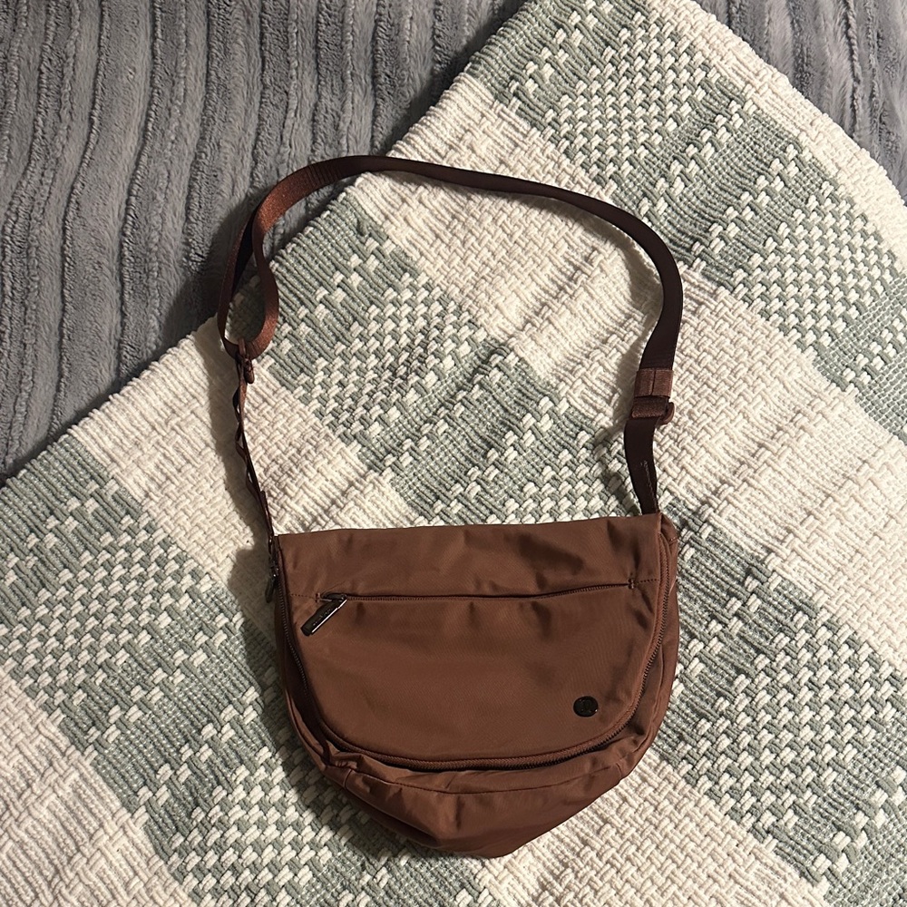 Lululemon all night festival bag 🤎